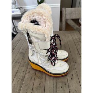 NWT PAJAR Canada Platform Wedge White Waterproof Lace Up Winter Boots Size 37